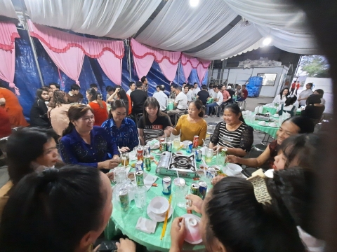 Tất Niên CÔNG TY PHÚC LỘC HOÀNG GIA