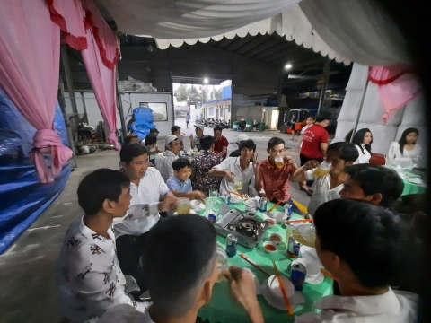 Tất Niên CÔNG TY PHÚC LỘC HOÀNG GIA