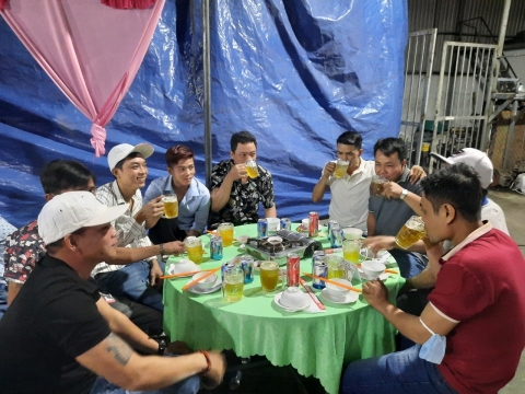 Tất Niên CÔNG TY PHÚC LỘC HOÀNG GIA